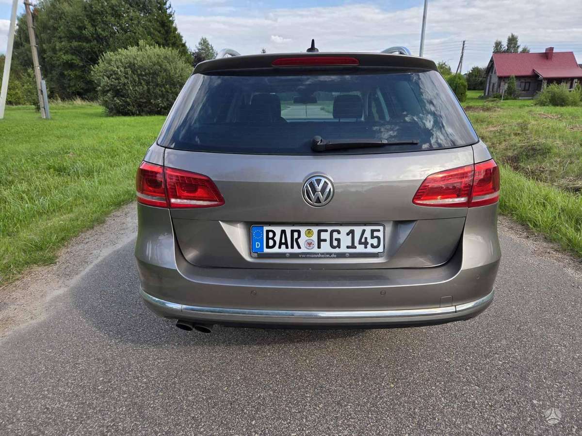 Volkswagen Passat 2011 — photo 6