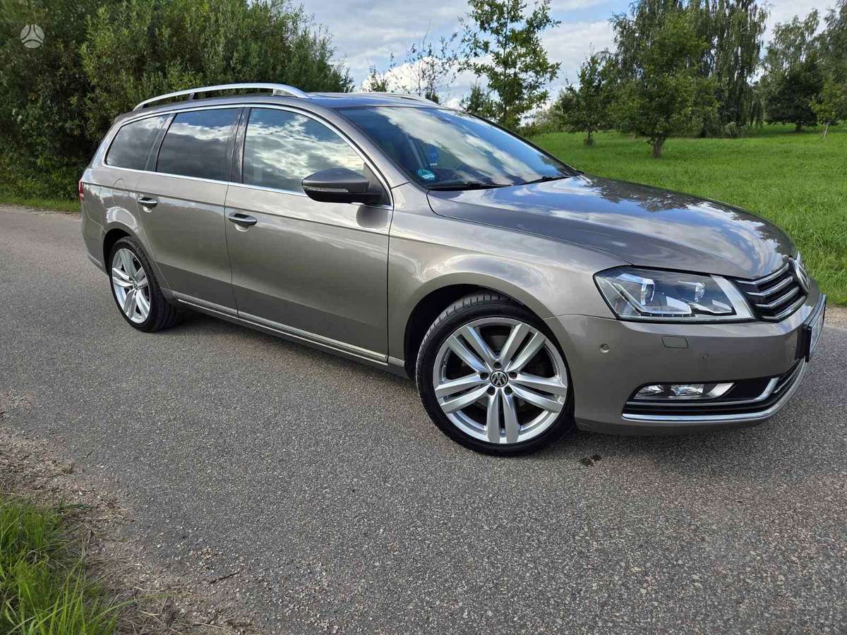 Volkswagen Passat 2011 — photo 7