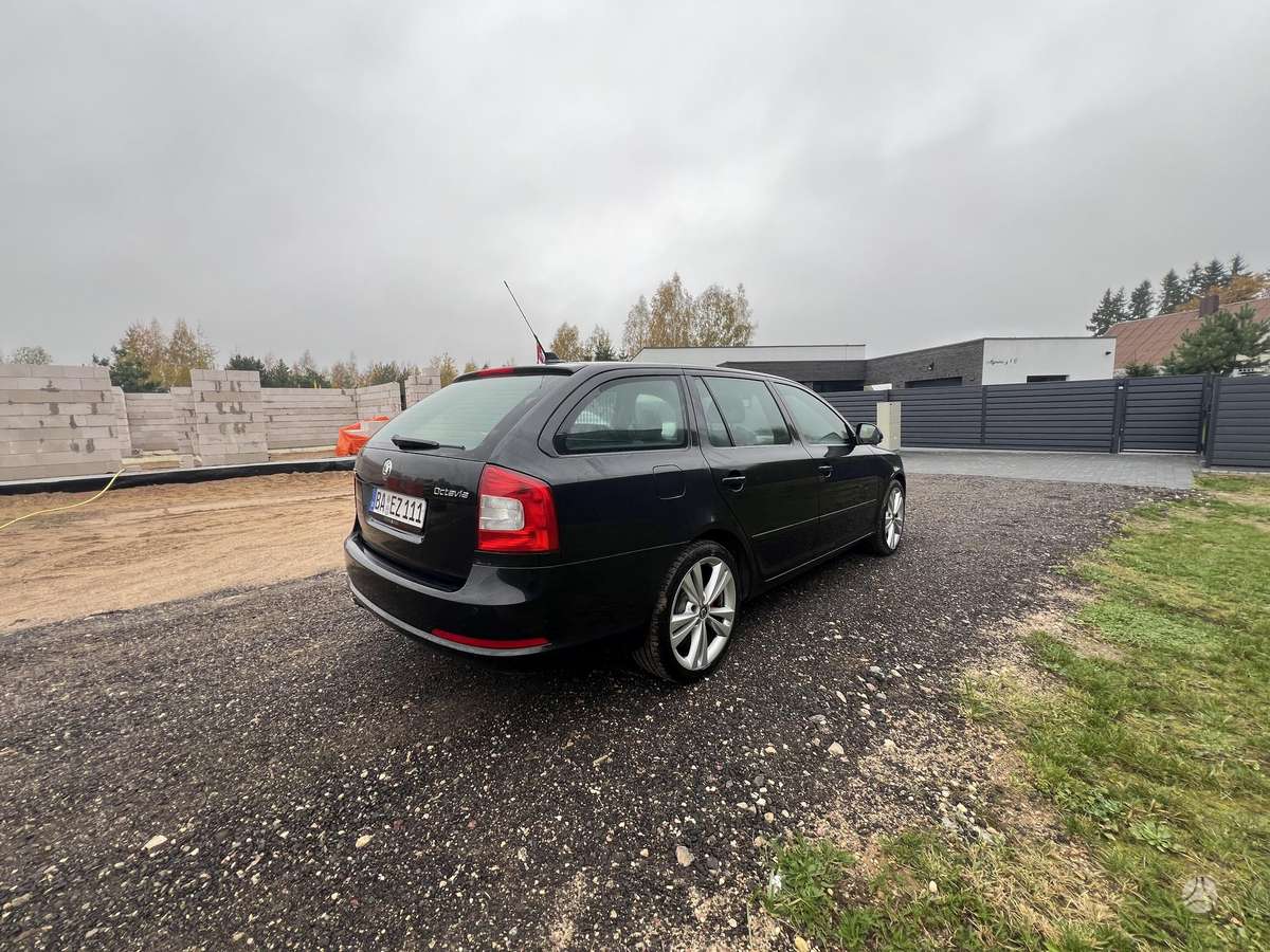 Skoda Octavia 2010 — photo 7