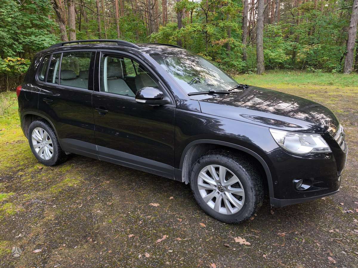 Volkswagen Tiguan 2011 — engine 1968 cm³, 140 HP (103kW)