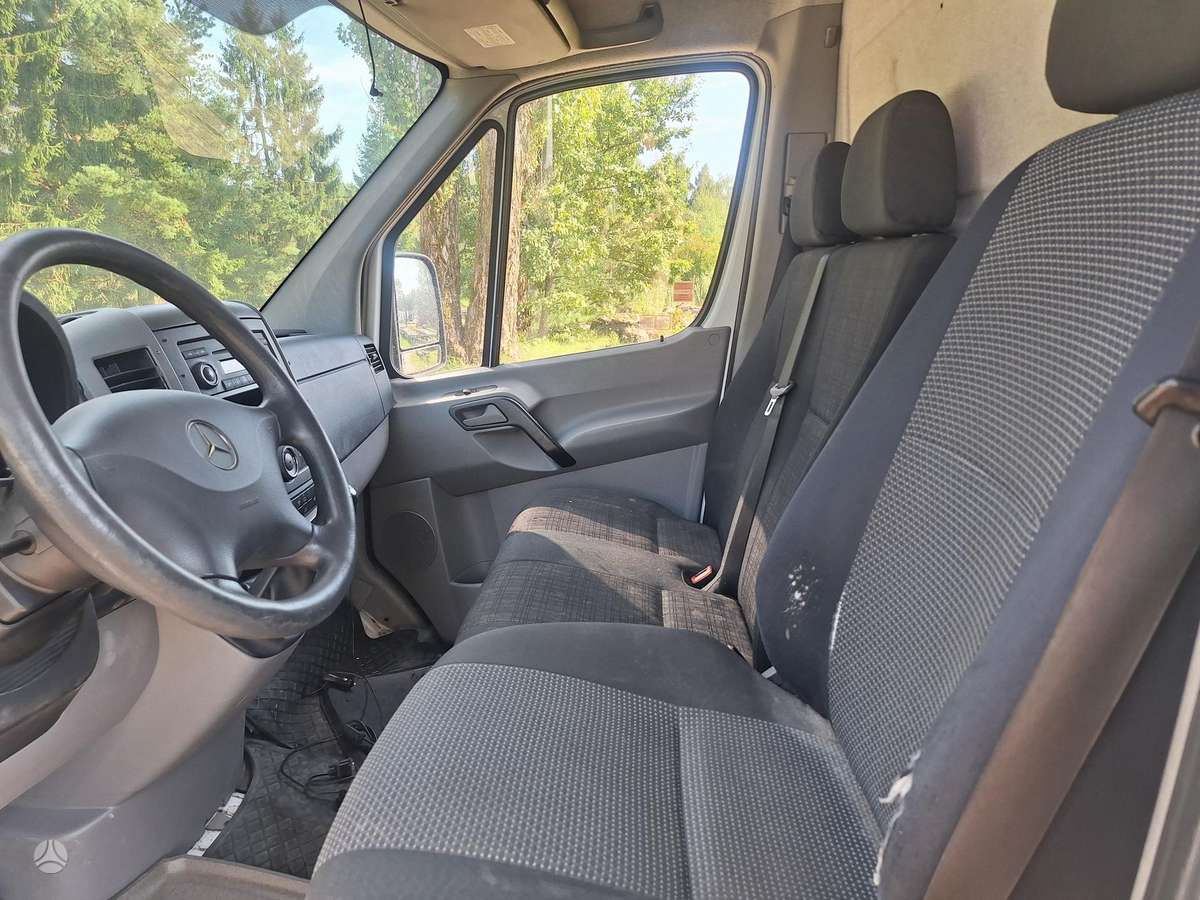 Mercedes-Benz Sprinter 2012 — photo 6