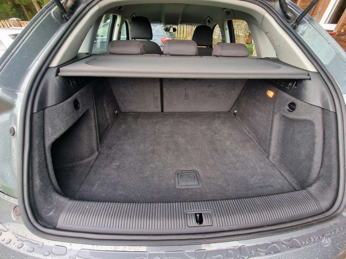 Audi Q3 2012 — photo 12