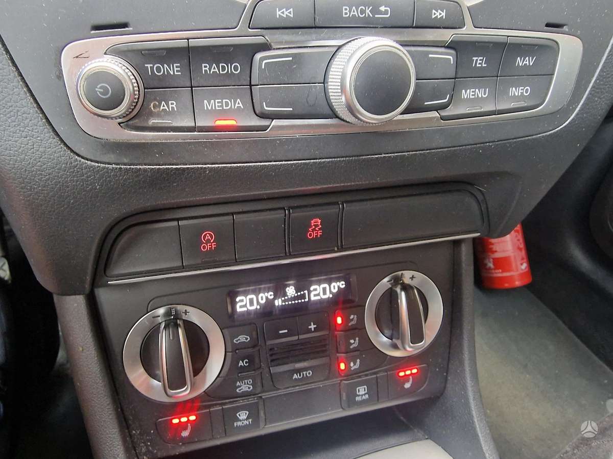 Audi Q3 2012 — photo 15