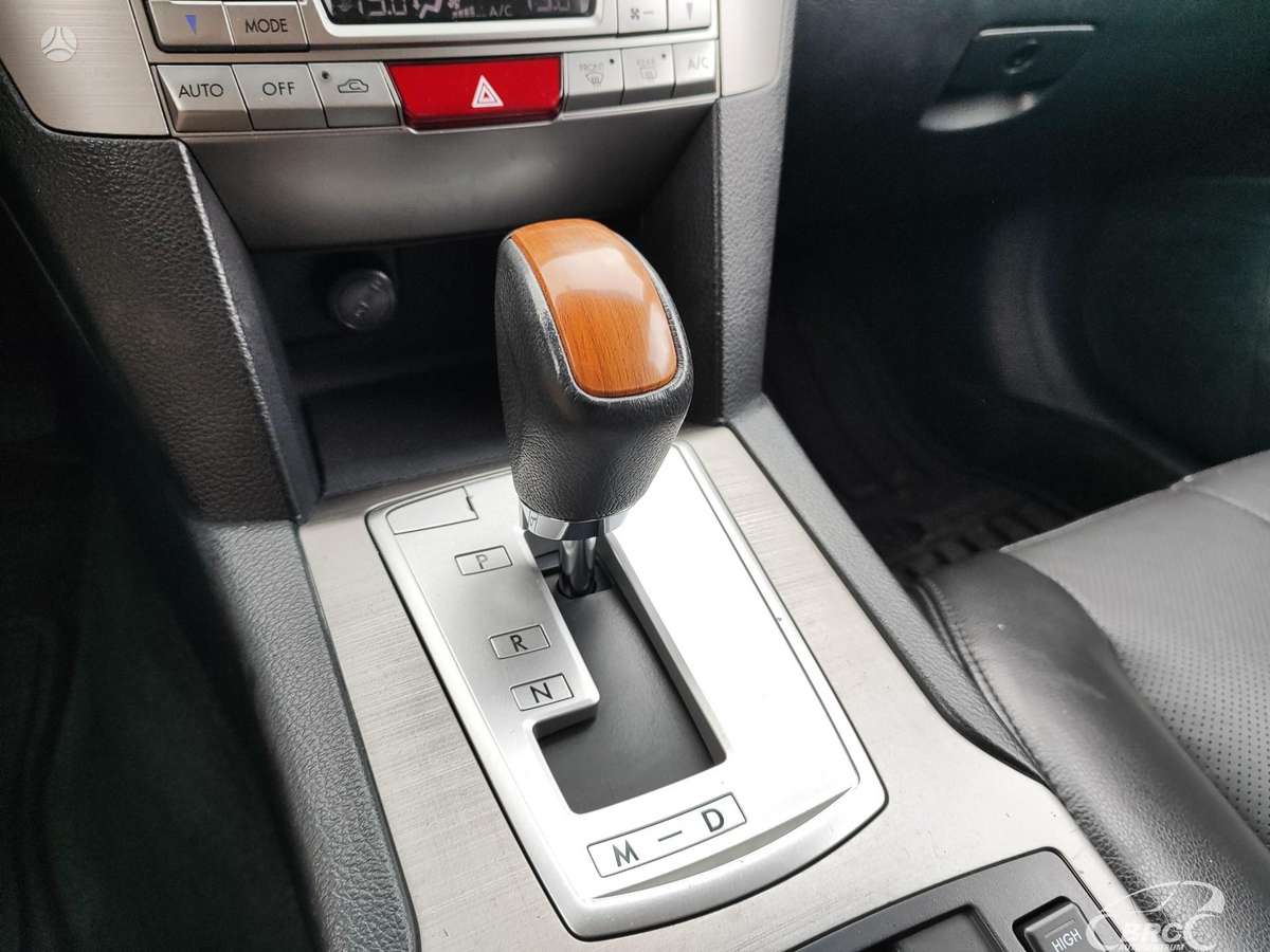 Subaru Outback 2014 — фото 25