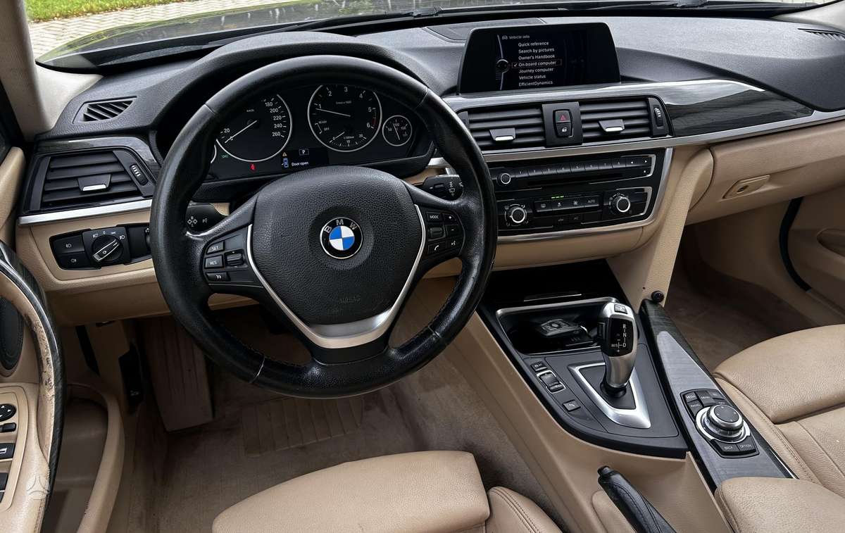 BMW 320 2013 — photo 18