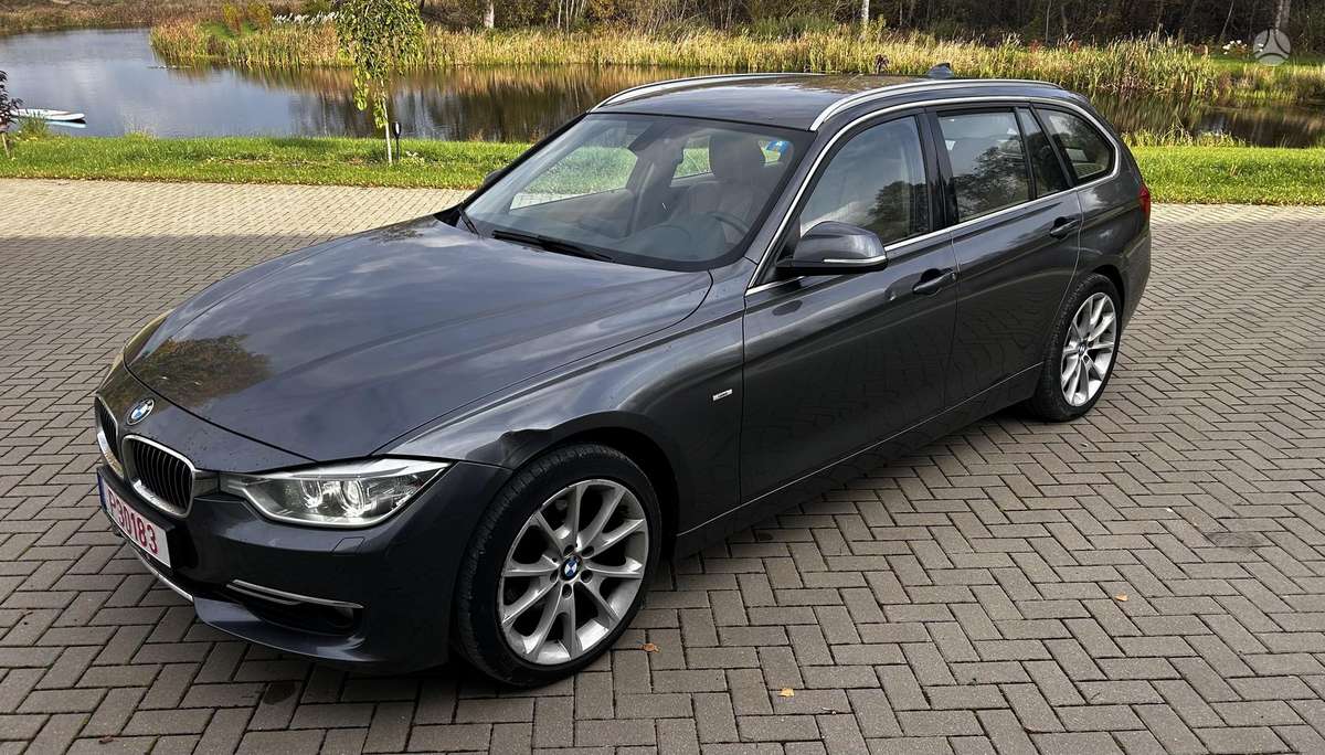BMW 320 2013 — interior