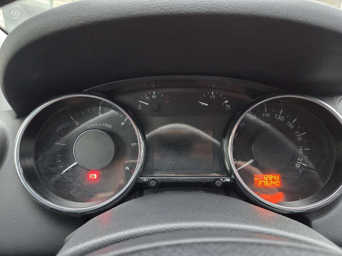 Peugeot 5008 2015 — photo 15