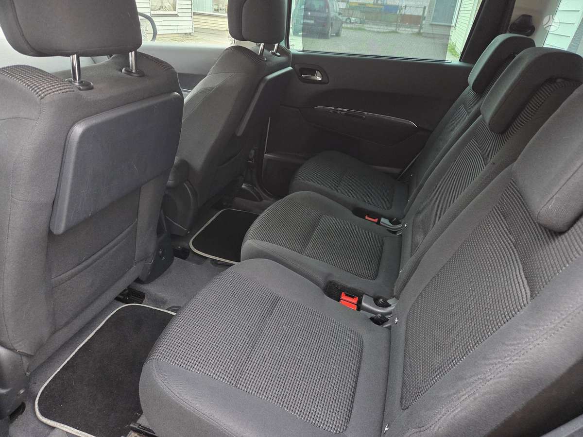 Peugeot 5008 2015 — photo 20