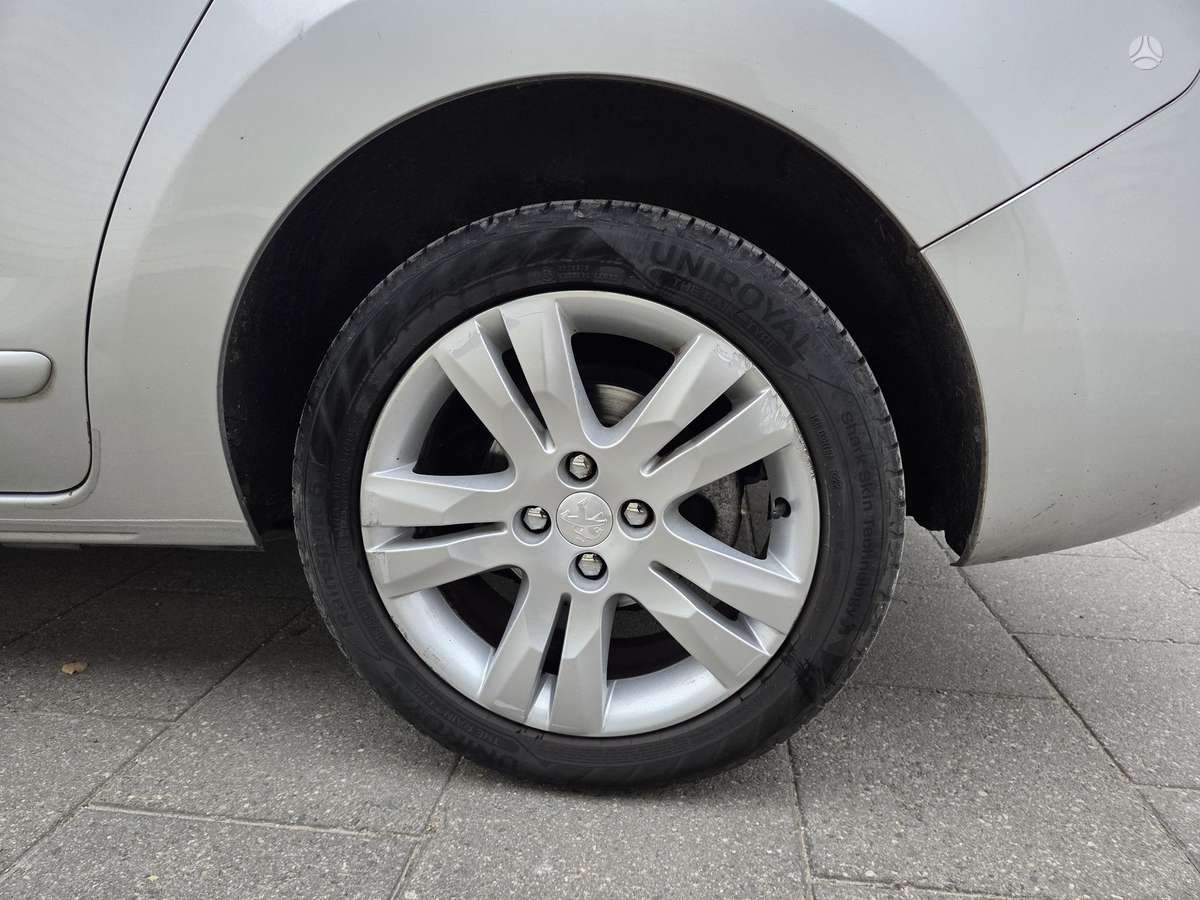 Peugeot 5008 2015 — photo 7