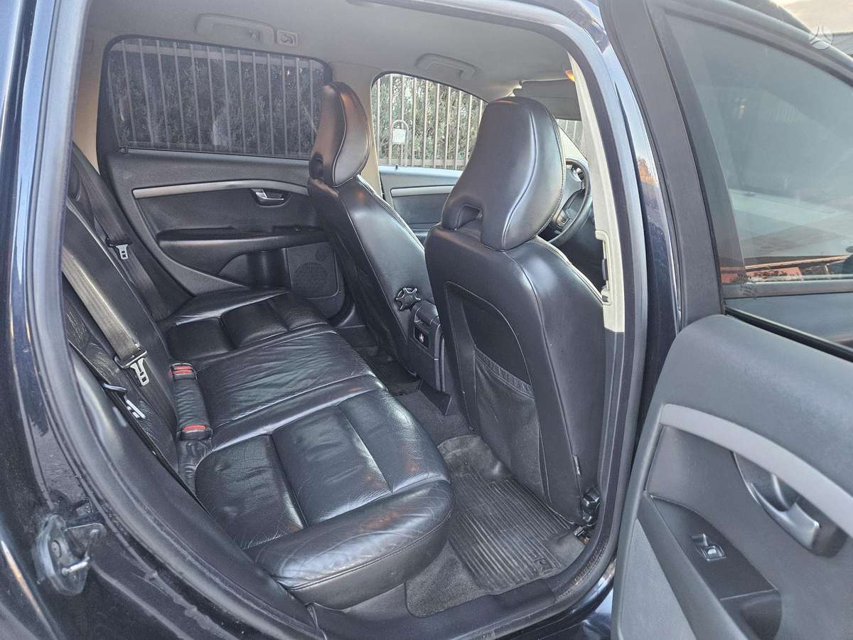 Volvo V70 2008 — photo 12