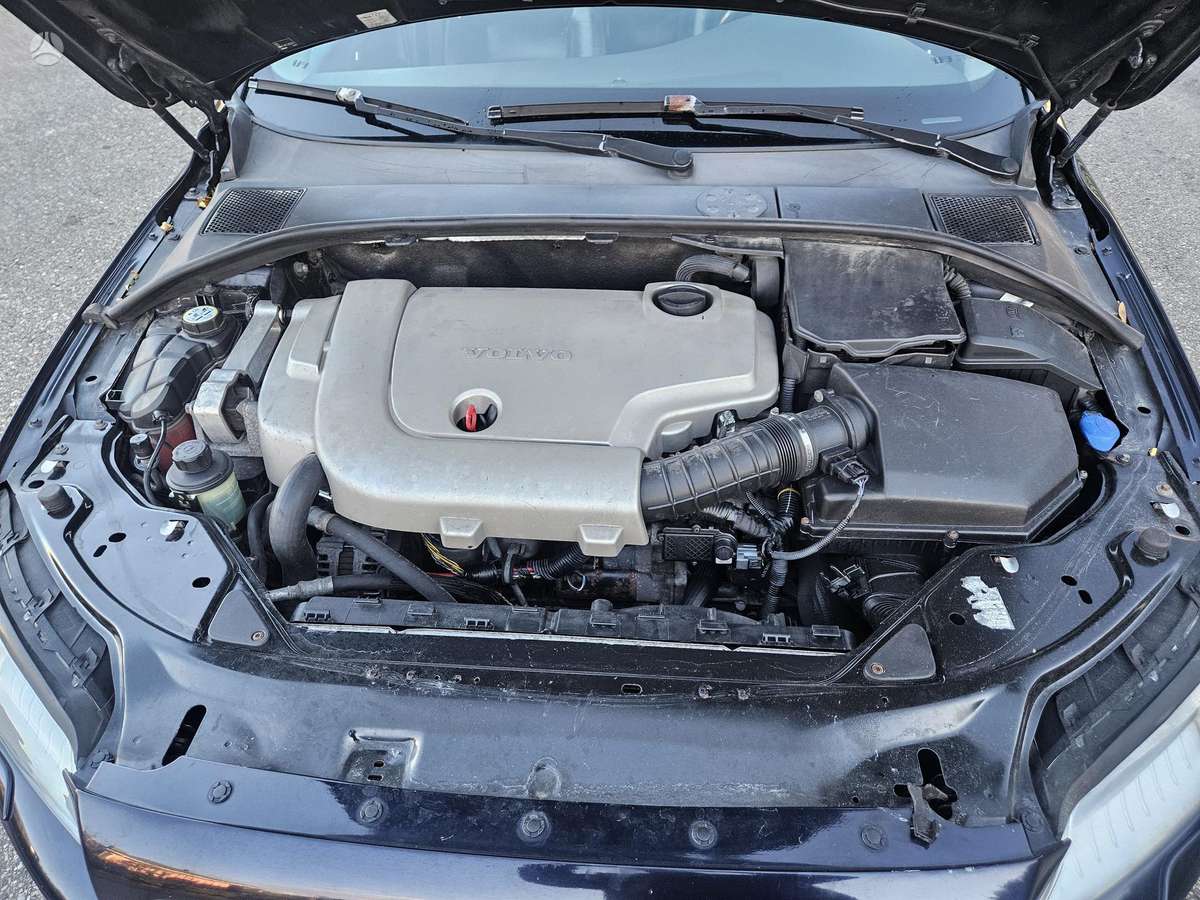 Volvo V70 2008 — photo 14