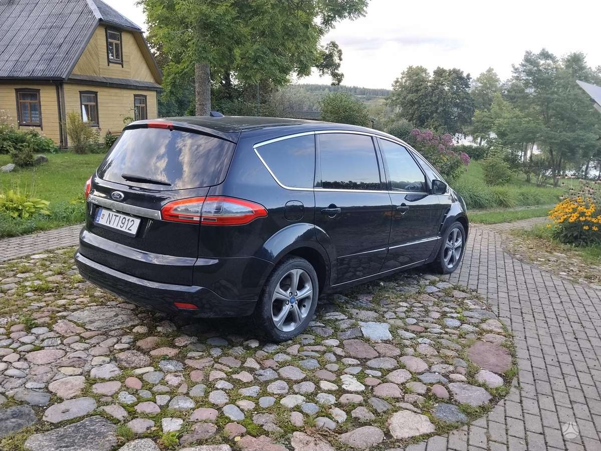 Ford S-MAX 2012 — photo 13
