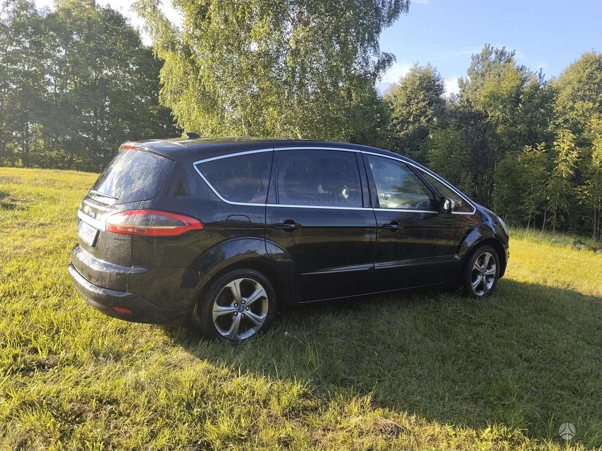 Ford S-MAX 2012 — photo 14