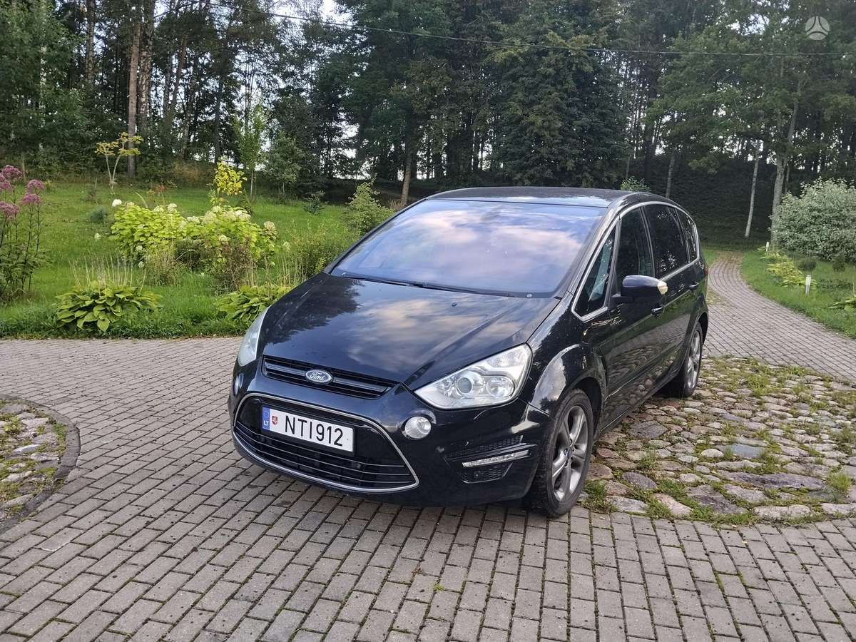 Ford S-MAX 2012 — photo 16