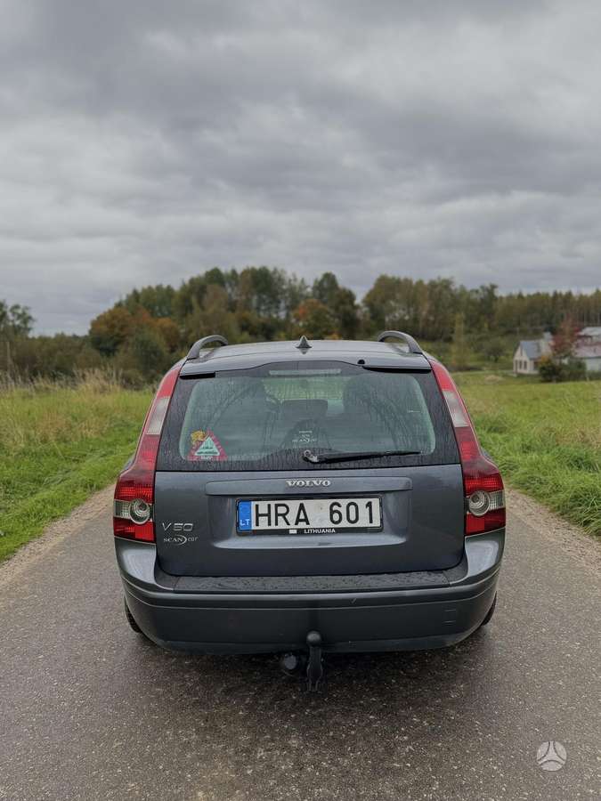 Volvo V50 2005 — вигляд ззаду