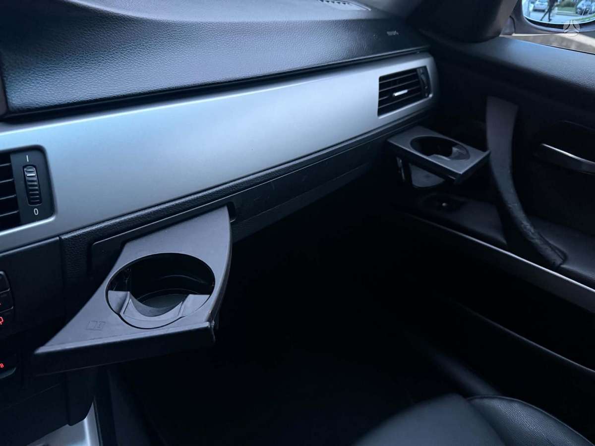 BMW 320 2007 — photo 20