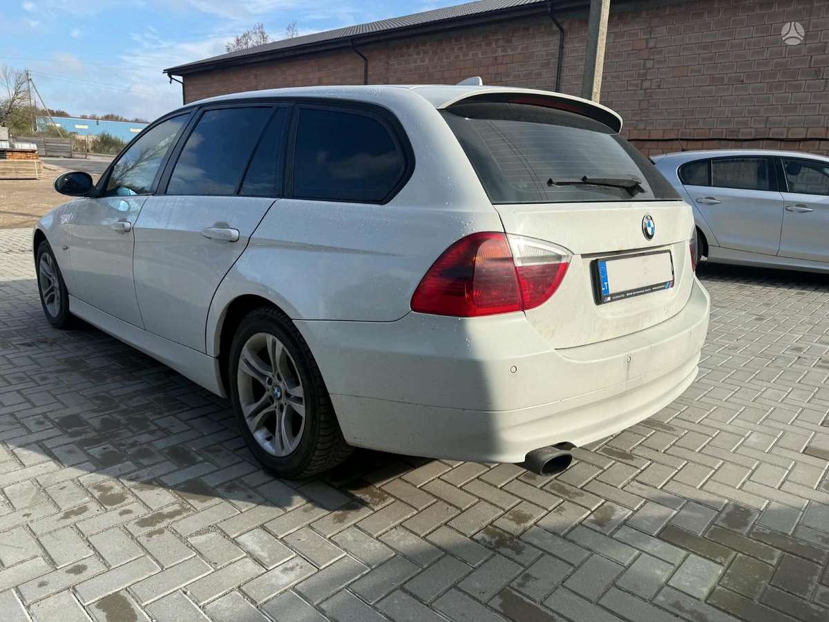 BMW 320 2007 — photo 8