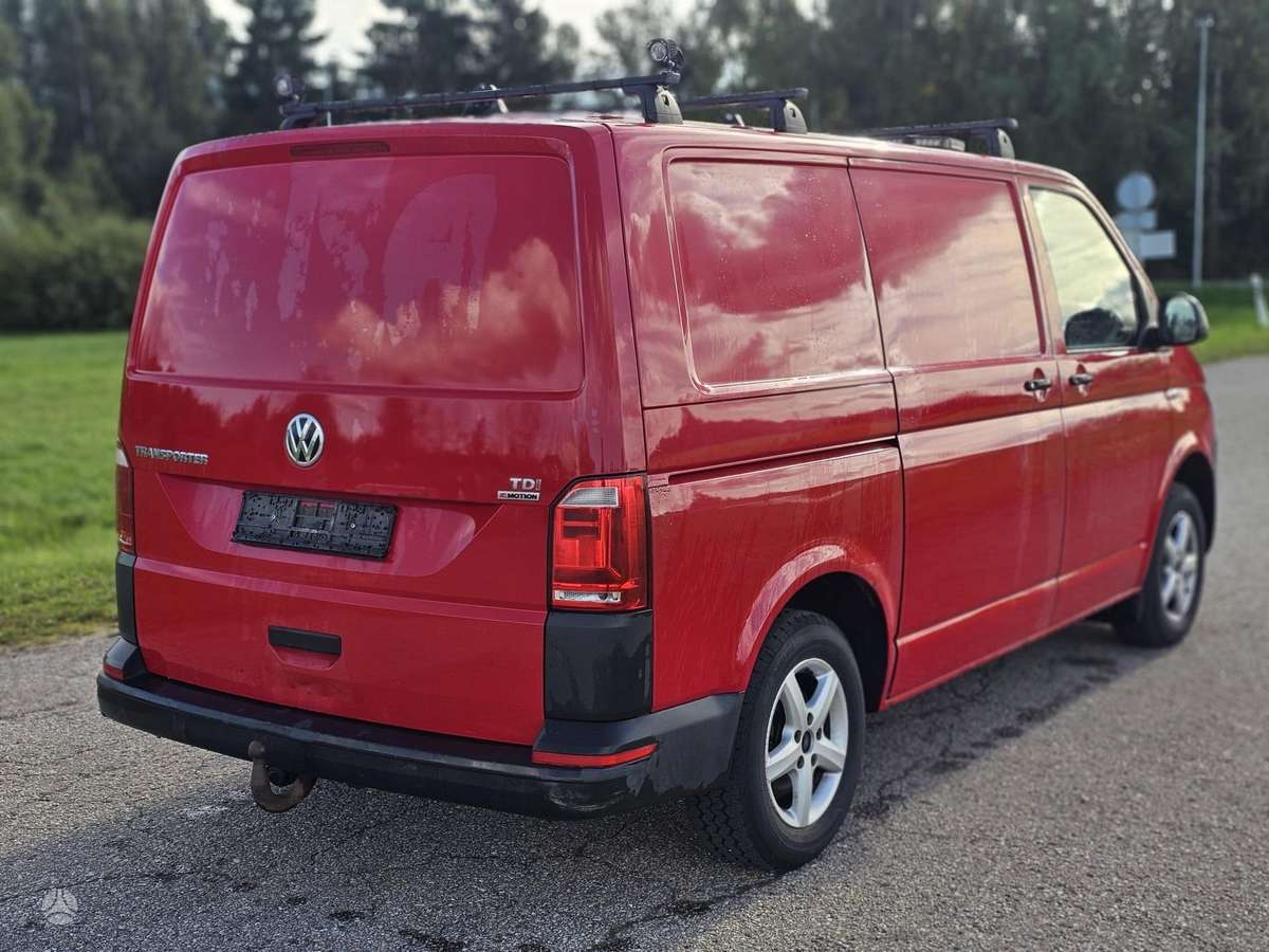 Volkswagen Transporter 2015 — photo 10