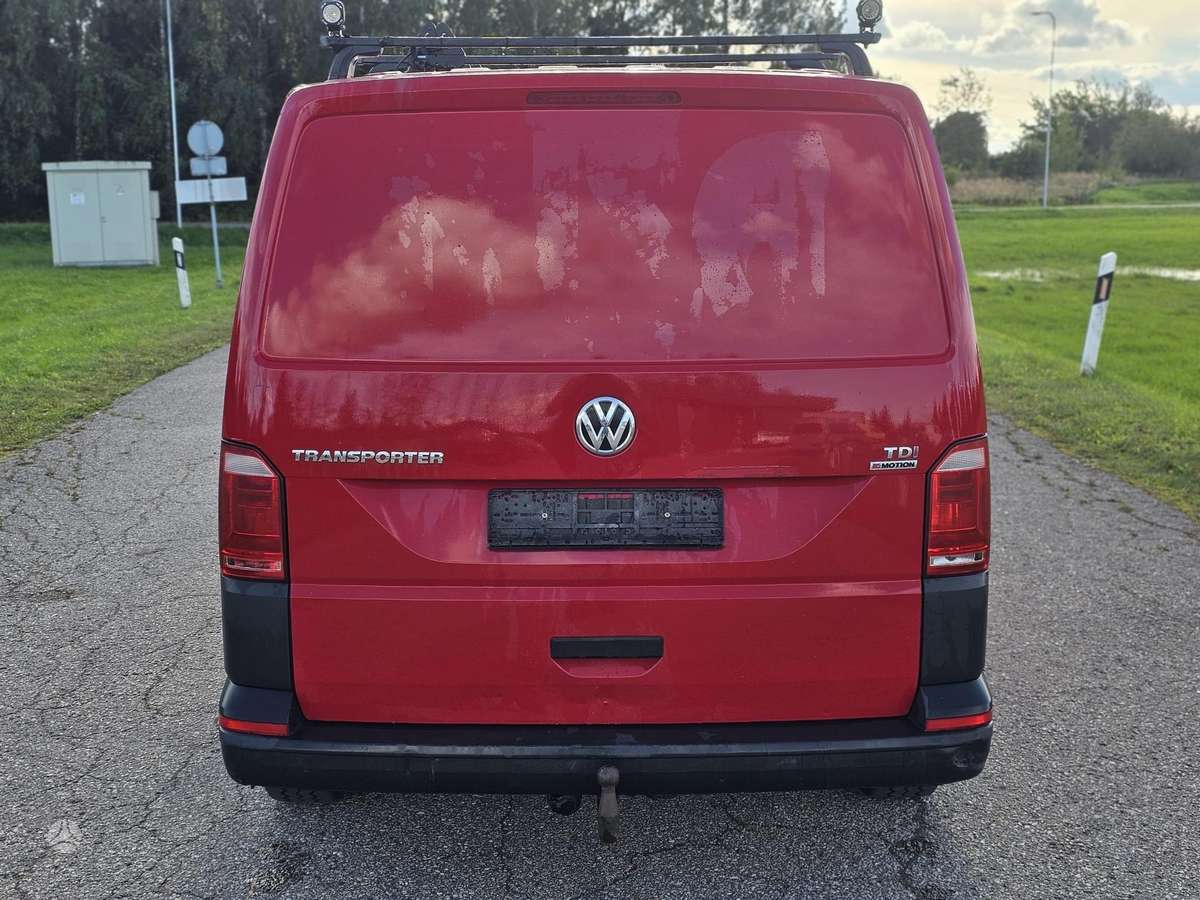 Volkswagen Transporter 2015 — photo 7