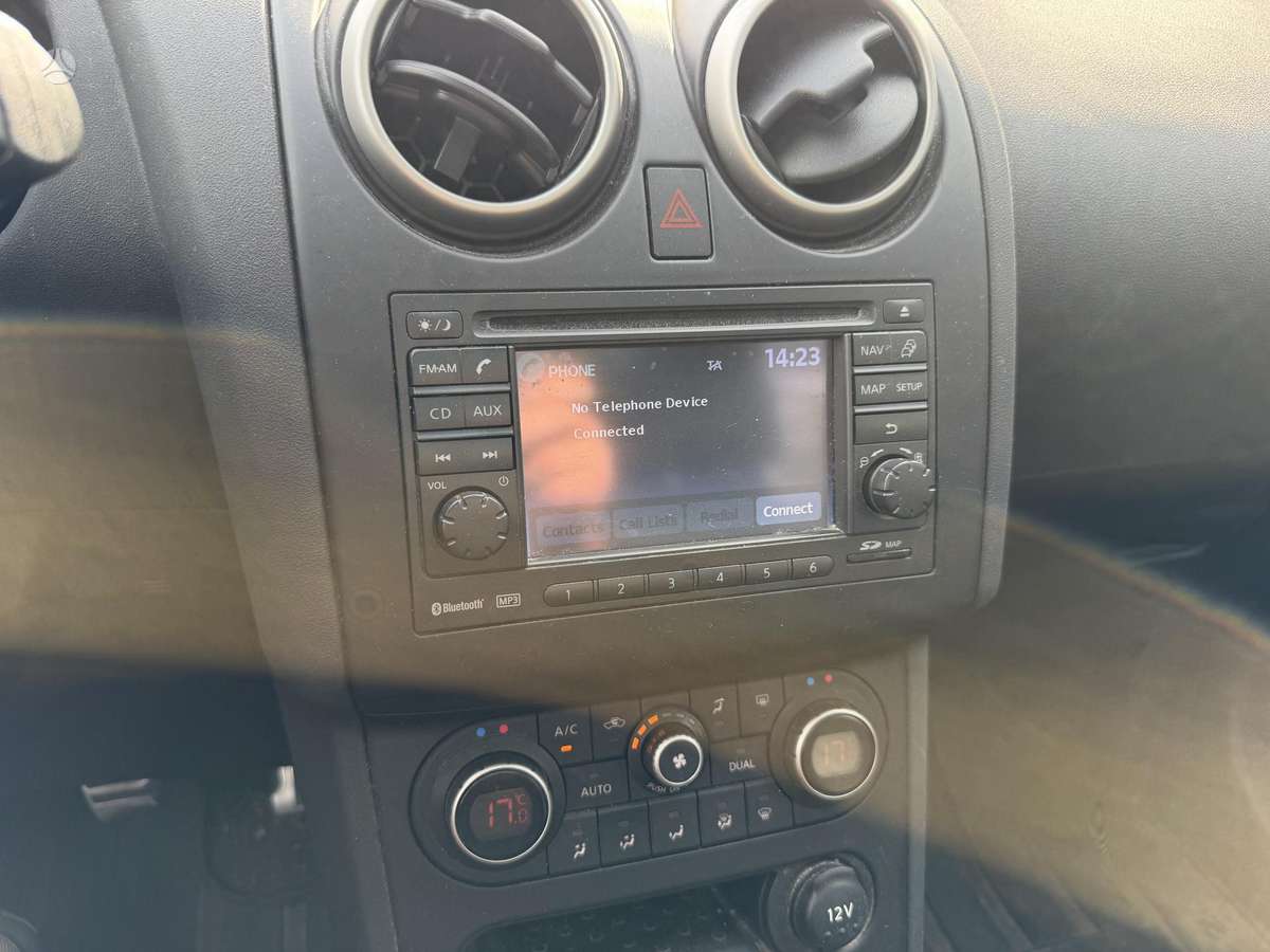 Nissan Qashqai+2 2011 — photo 13