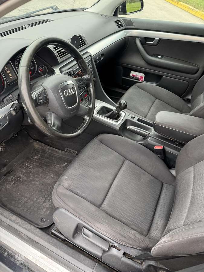 Audi A4 2007 — photo 11