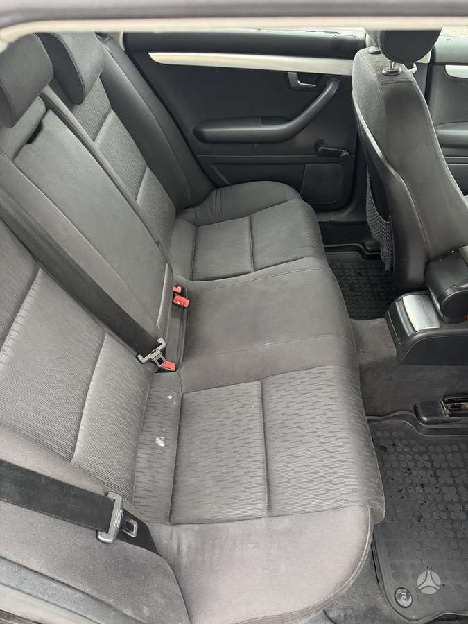 Audi A4 2007 — photo 13