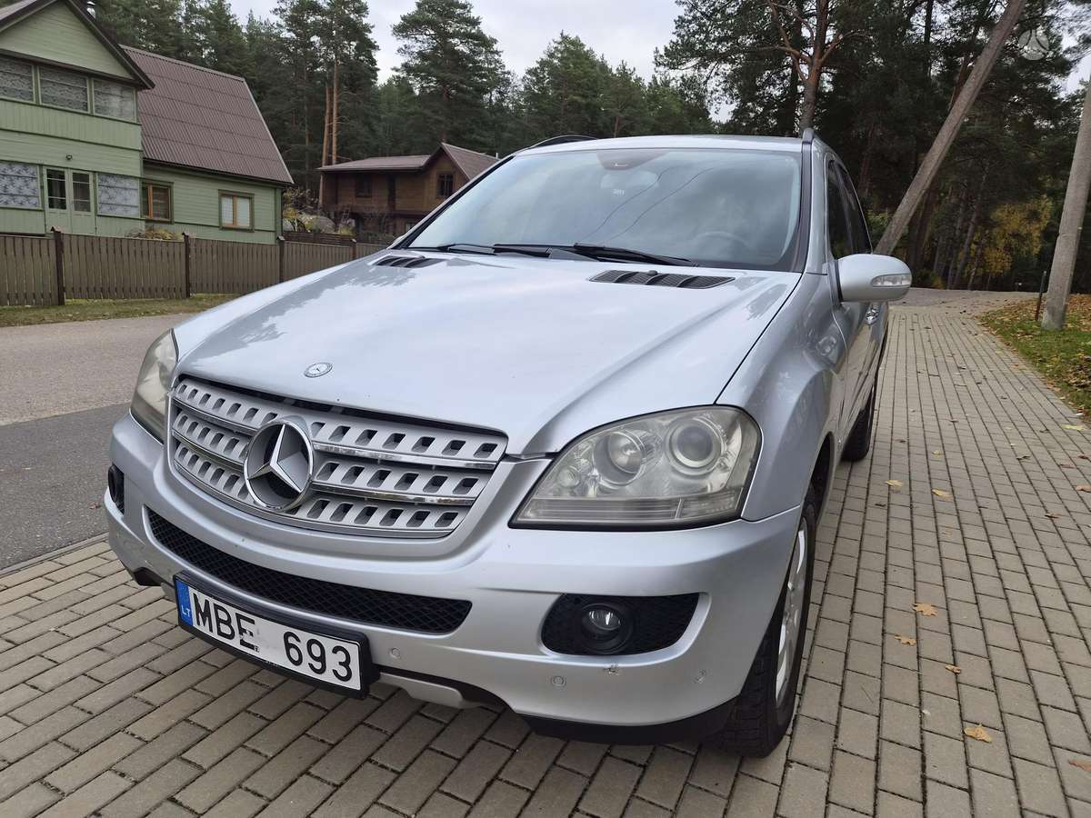 Mercedes-Benz ML320, 2007