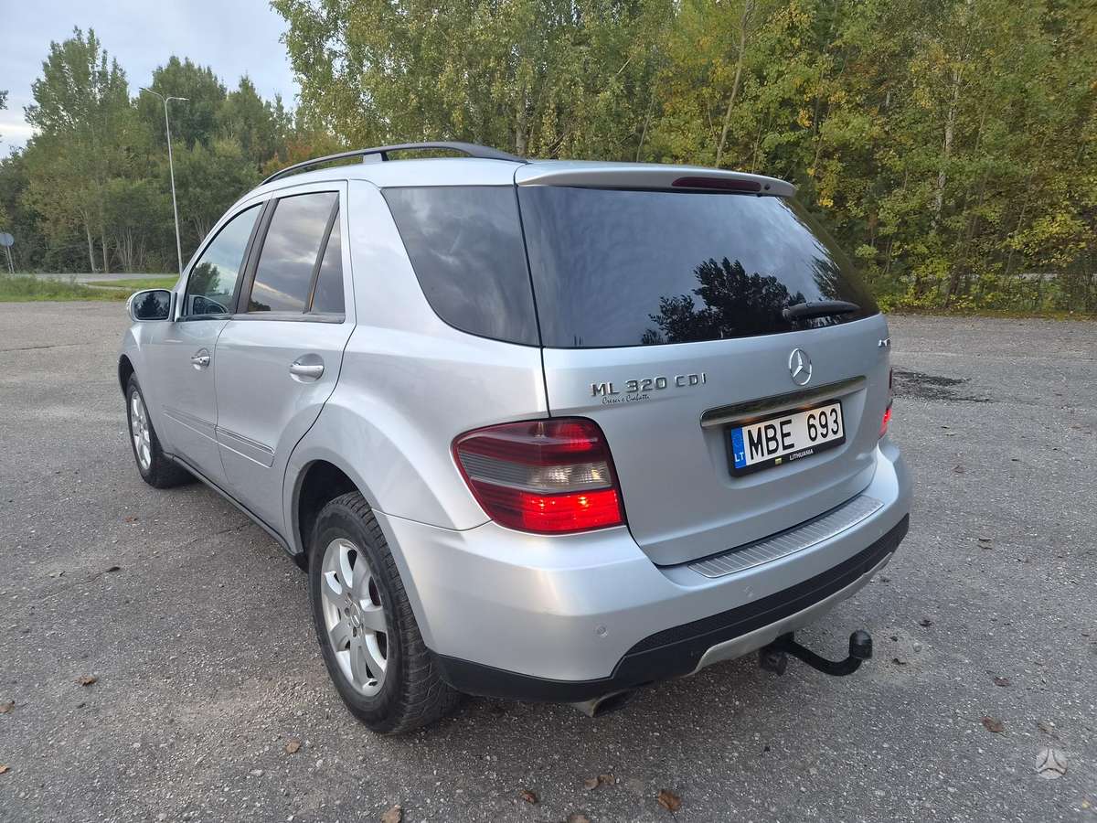 Mercedes-Benz ML320 2007 — двигун 3000 cm³, 224 HP (165kW)