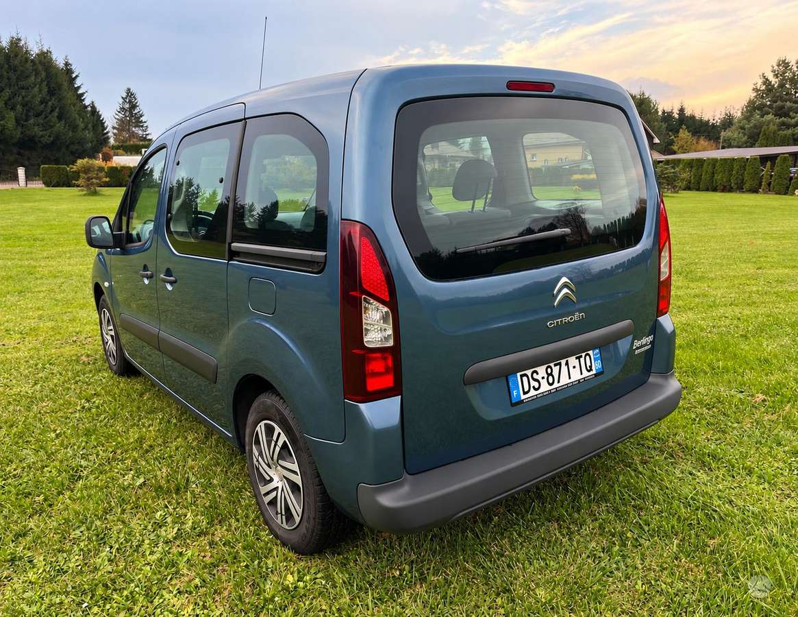Citroen Berlingo 2015 — interior