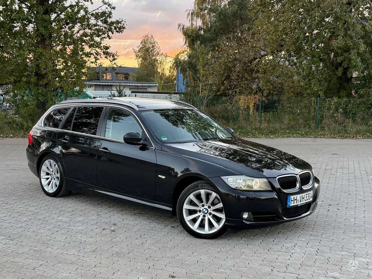 BMW 330 2011 — photo 5