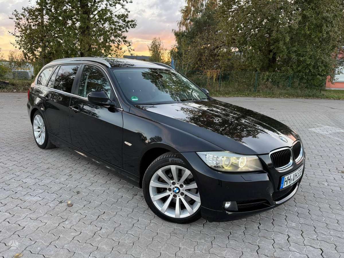 BMW 330 2011 — photo 7