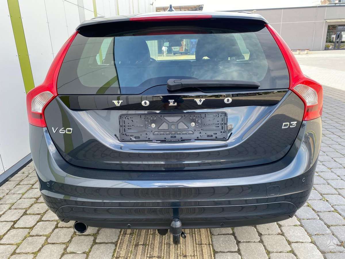 Volvo V60 2014 — engine 1984 cm³, 136 HP (100kW)