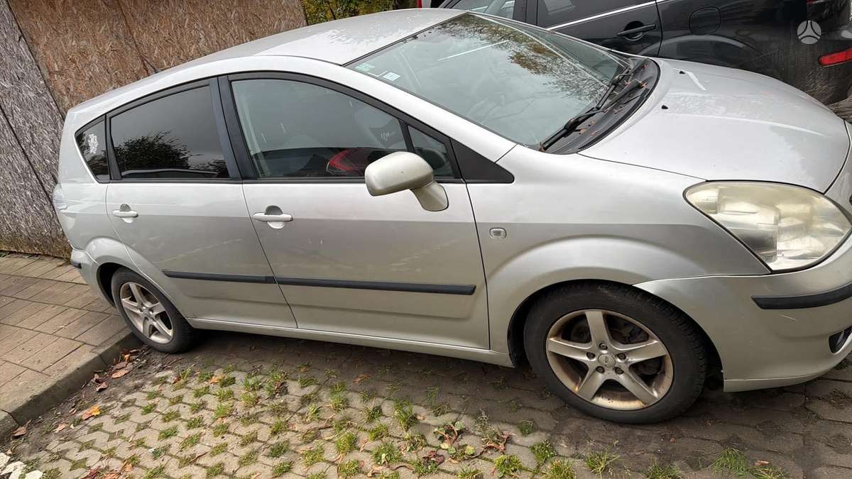 Toyota Corolla 2006 — interior