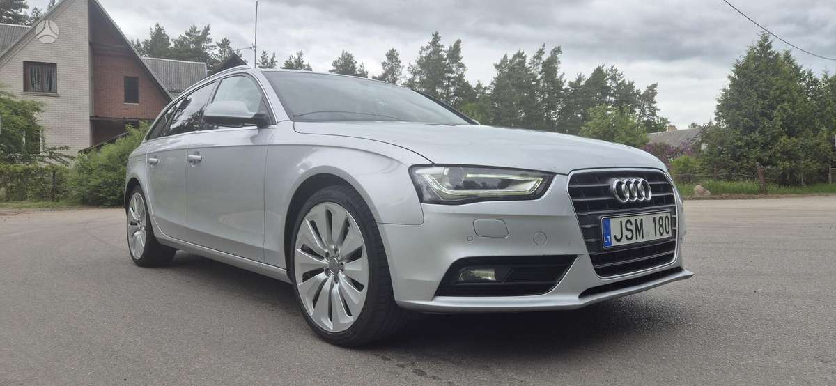 Audi A4 2012 — photo 15
