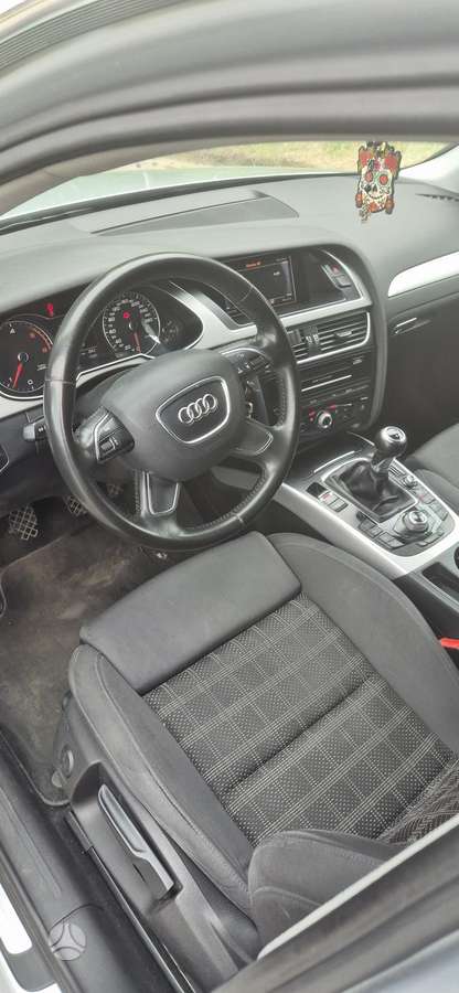 Audi A4 2012 — photo 20