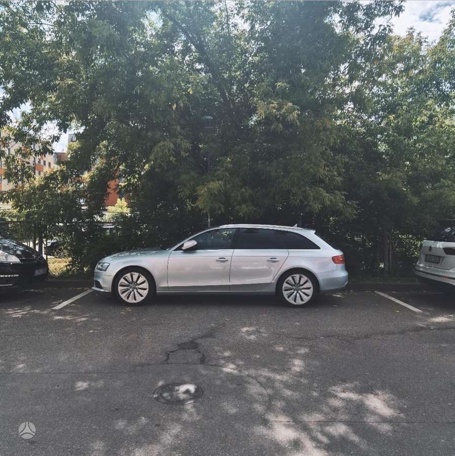 Audi A4 2012 — photo 23