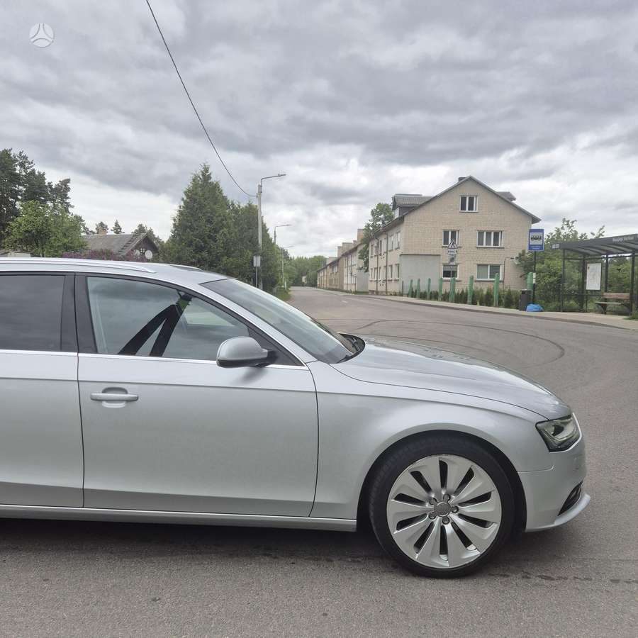 Audi A4 2012 — engine 1968 cm³, 163 HP (120kW)