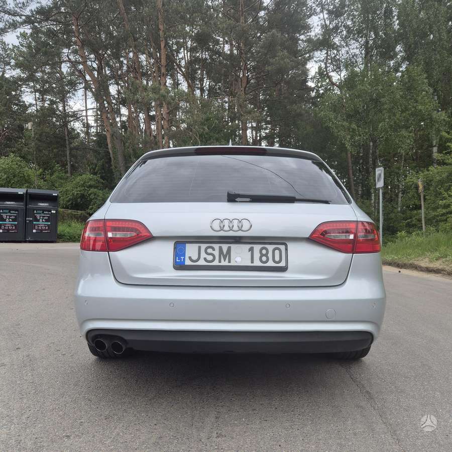 Audi A4 2012 — photo 7