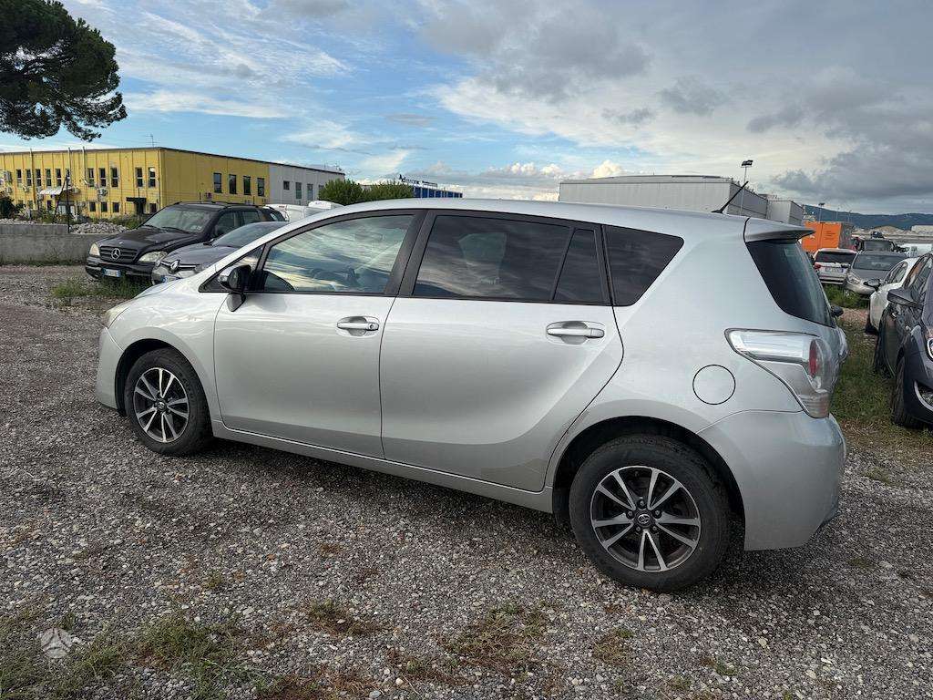 Toyota Verso 2014 — photo 8