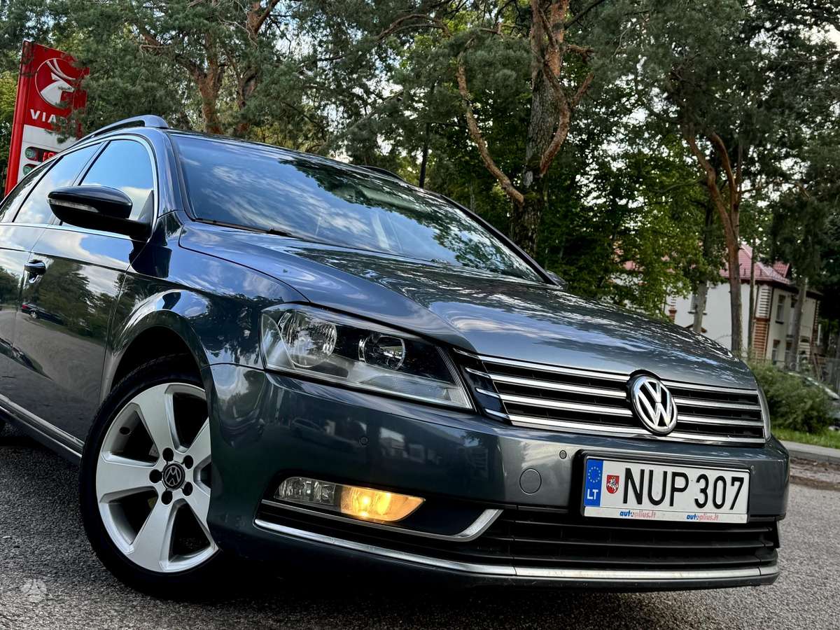 Volkswagen Passat 2012 — photo 32