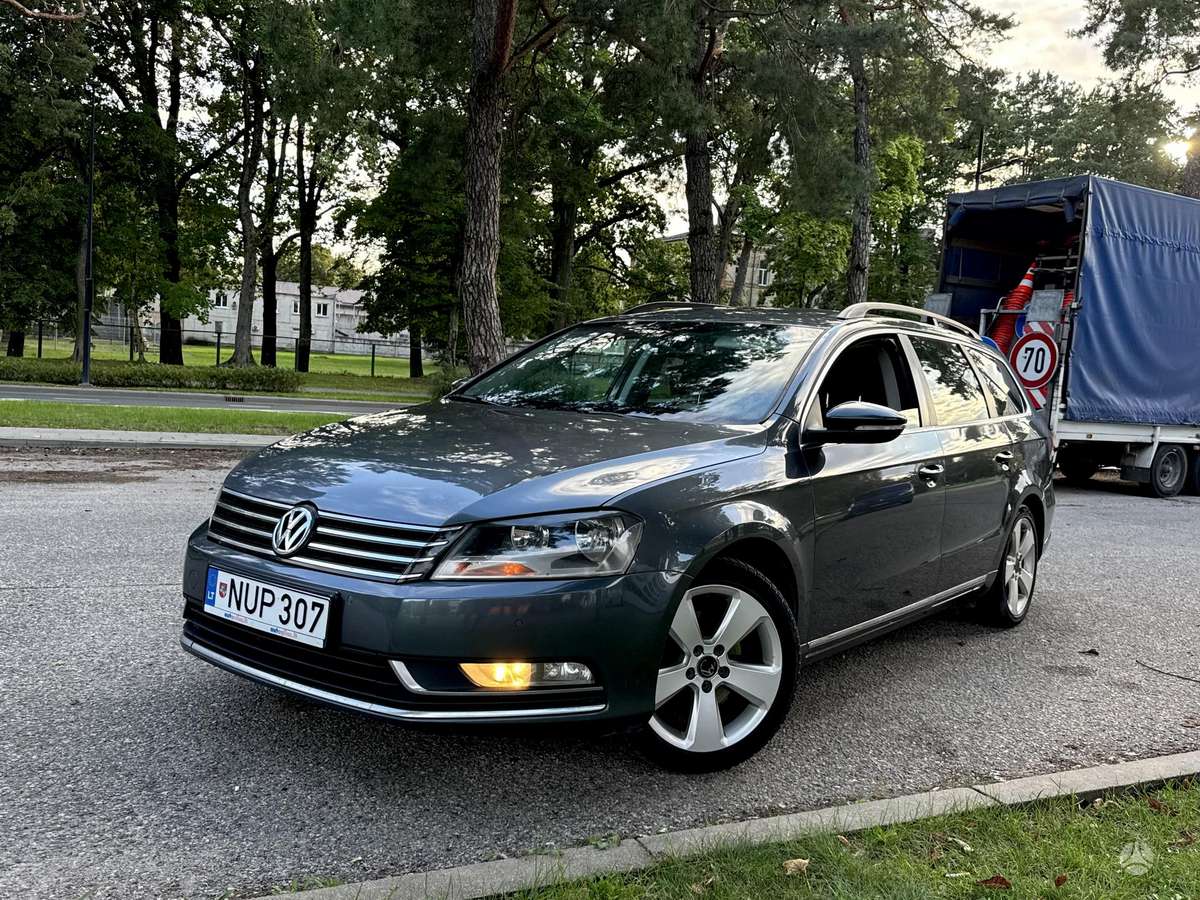 Volkswagen Passat 2012 — photo 36