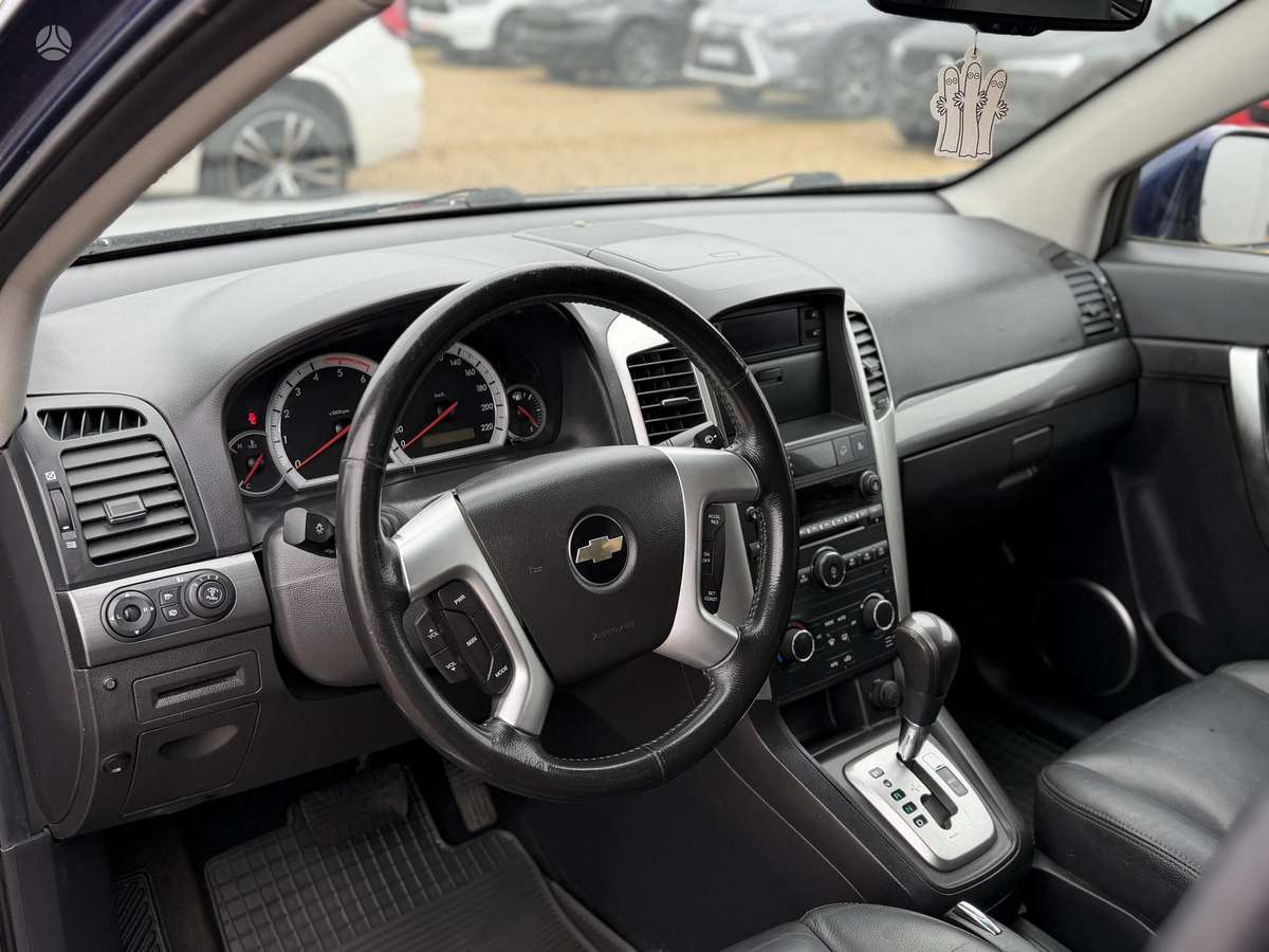 Chevrolet Captiva 2010 — фото 10