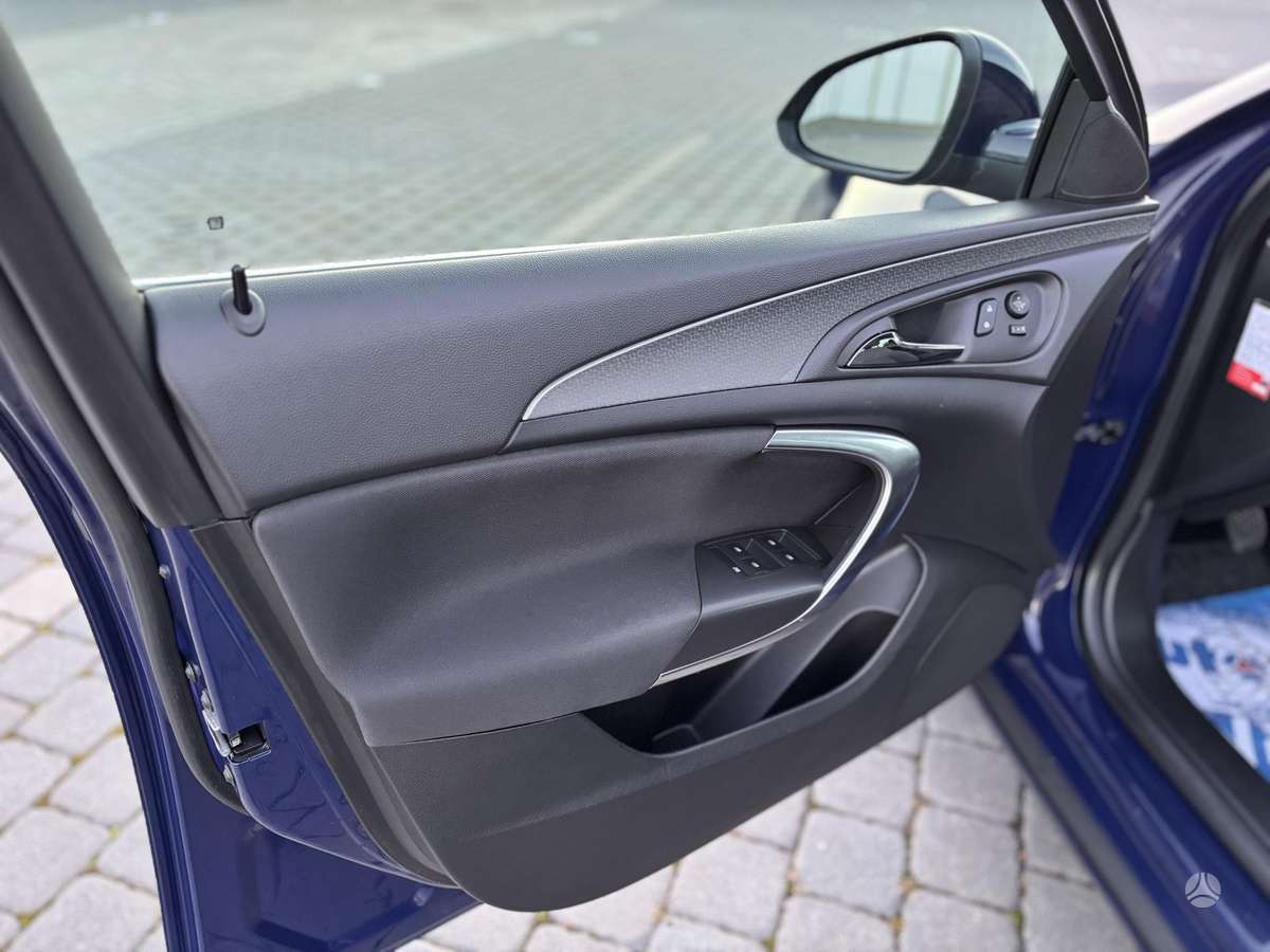 Opel Insignia 2015 — photo 21