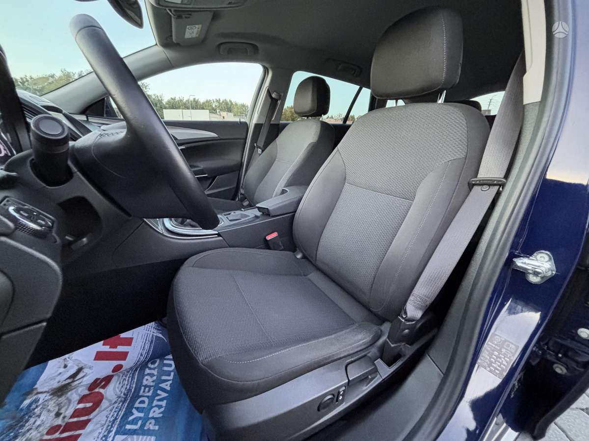 Opel Insignia 2015 — photo 28