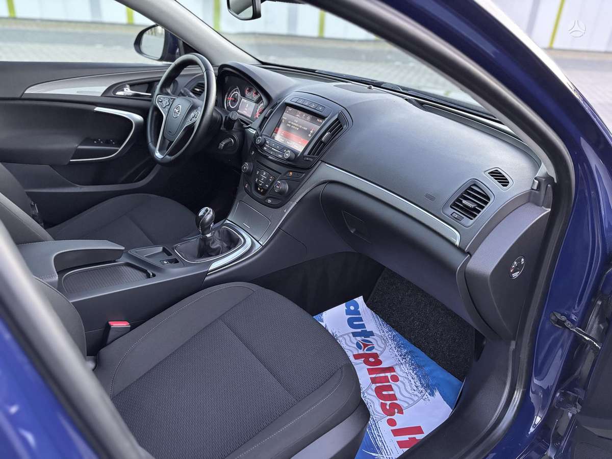 Opel Insignia 2015 — photo 33