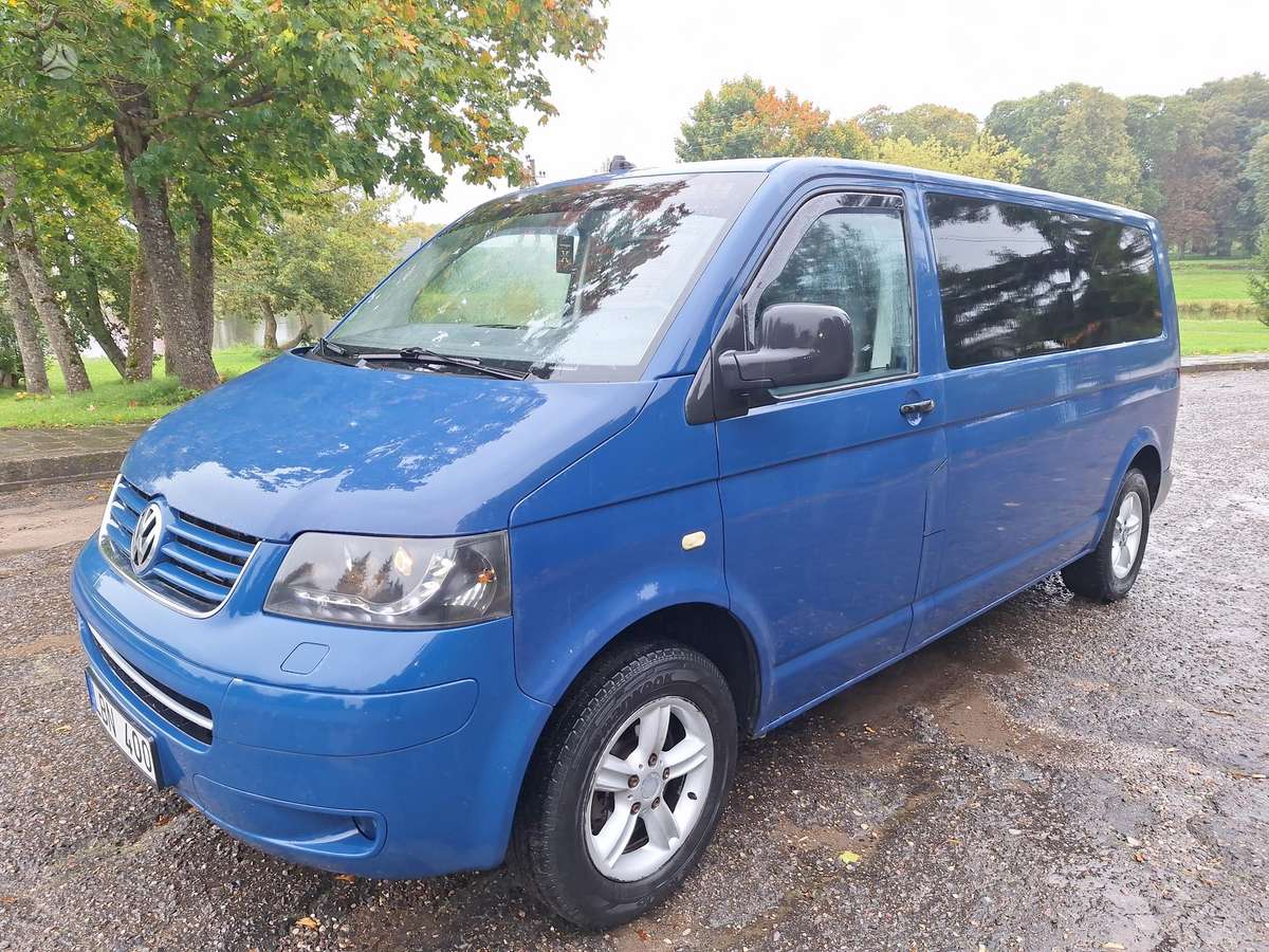 Volkswagen Caravelle 2007 — interior