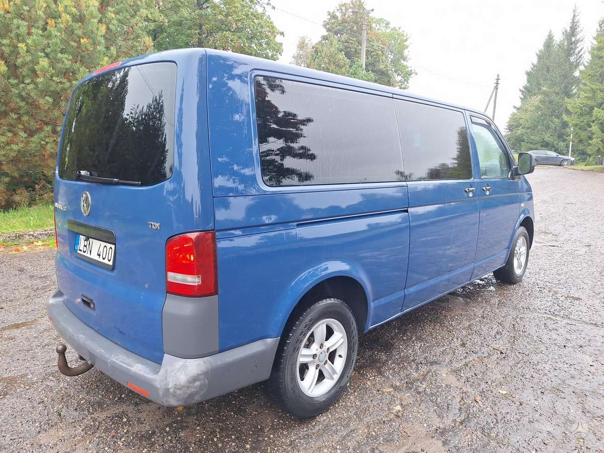 Volkswagen Caravelle 2007 — engine 2500 cm³, 131 HP (96kW)