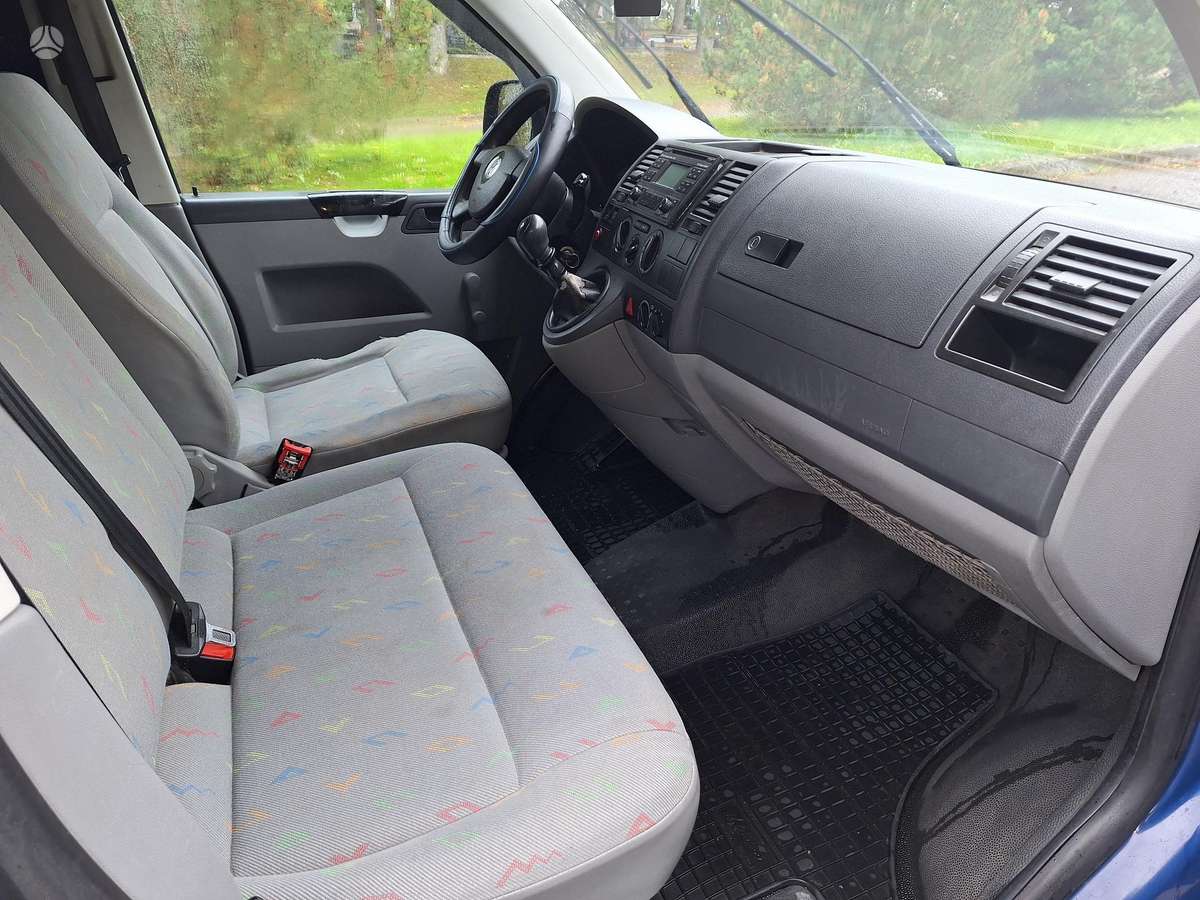 Volkswagen Caravelle 2007 — photo 6