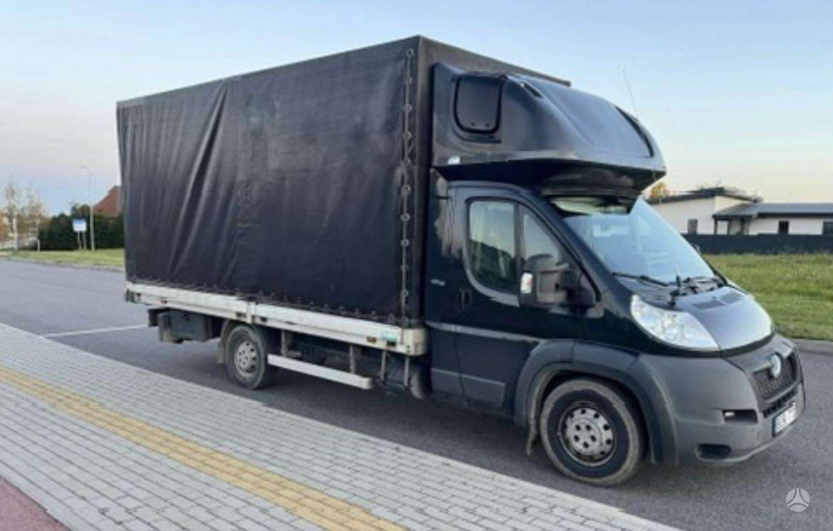 Peugeot Boxer 2014 — rear view