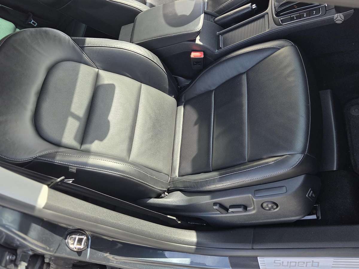 Skoda Superb 2013 — photo 18